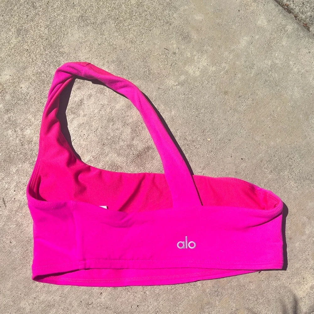 ALO Yoga Pink Asymmetrical Sports Bra - Picture 2 of 2